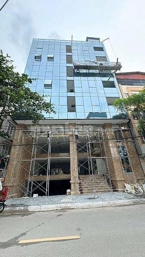 Bán Tòa Nhà Mặt Phố Hoàng Cầu - Đống Đa - 410M Giá 240 tỷ Giá Tốt 