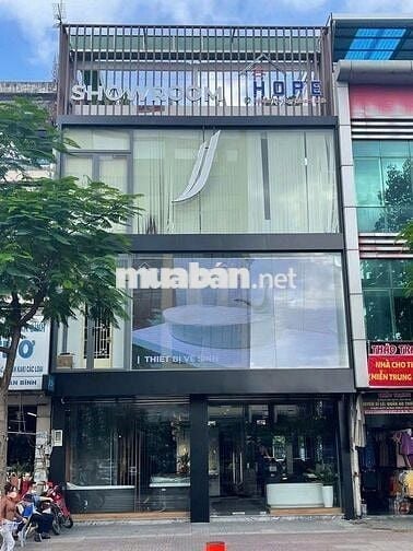 CHO THUÊ SHOWROOM MẶT TIỀN LÝ THƯỜNG KIỆT  – 800M² – SÂN THƯỢNG – 4 WC