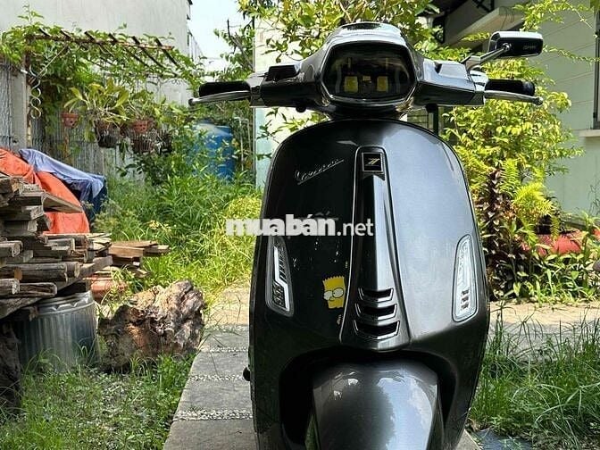 Em cần bán Vespa Sprint 125 2019