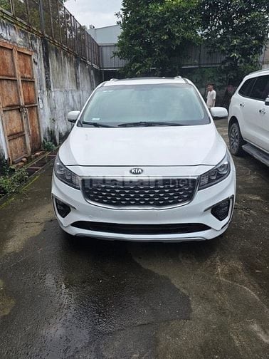 Cần Cho Thuê Sedona 2020 máy dầu