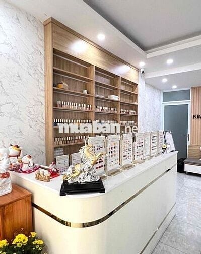 sang nhượng mặt tiền kinh doanh nails nối mi