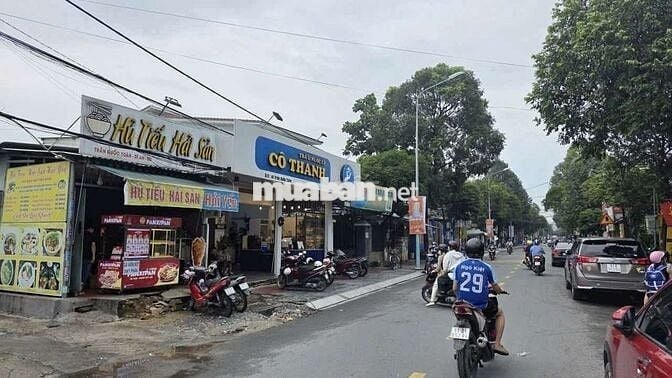 CHO THUÊ nhà 1 lầu Mặt Tiền Trần Quốc Toản Dĩ An