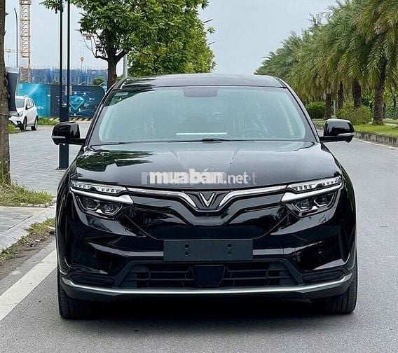 Vinfast VF8 Eco 2022 Đen Siêu Lướt