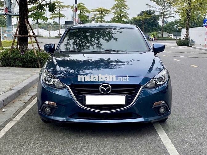 Mazda 3 2017 màu xanh