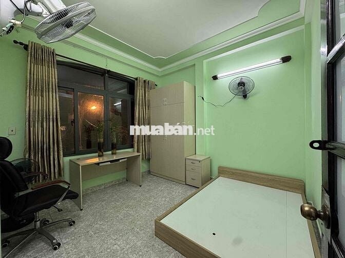 Phòng trọ 20m2 full nội thất Quận 10 gần Vạn Hạnh Mall