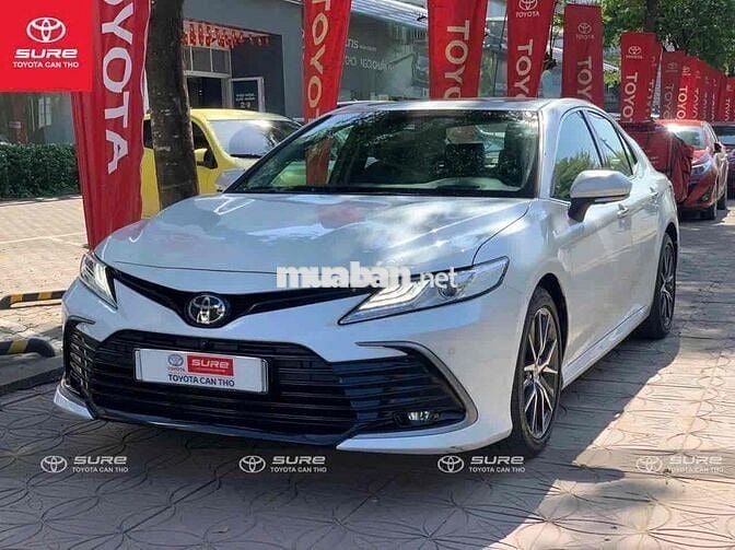 Toyota Camry 2022 2.5 Q - siêu lướt 12.000 km