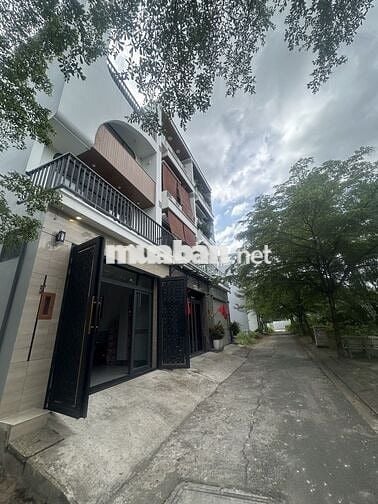 Cần bán gấp nhà hẻm xe hơi 2 mặt tiền 3 lầu