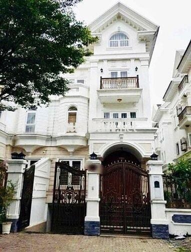 BIỆT THỰ ĐƯỜNG HOA - 32B Hoa Đào, Phường 2, Phú Nhuận, 7x20m, 4 tầng