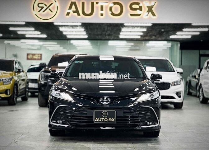 Toyota Camry 2.0Q Model 2022 - 22000 km