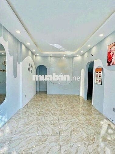 Cho thuê nhà mặt tiền phạm ngũ lão gần công viên hùng vương 13 triệu