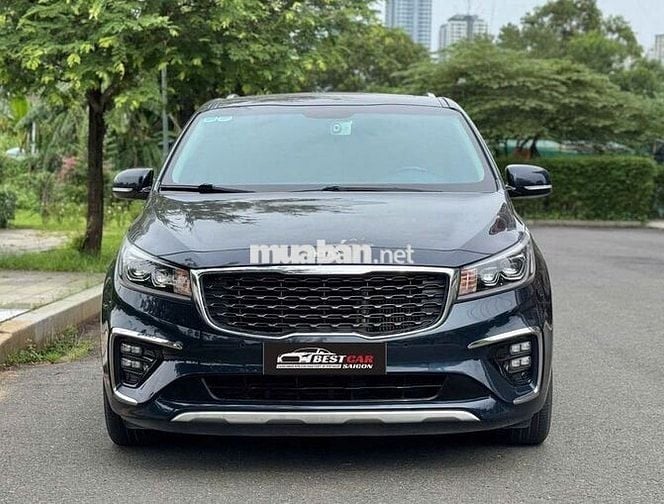 KIA Carnival 2.2D Signature 2022 - 35000 km