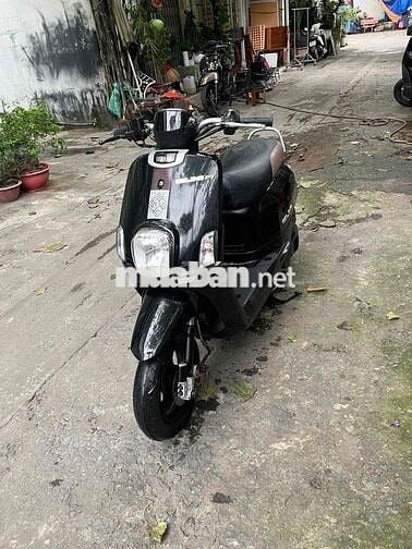 Yamaha Cuxi màu Đen