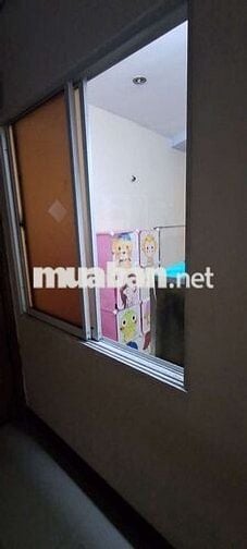 Phòng trọ Q1 tolet riêng, máy lạnh, nước nóng