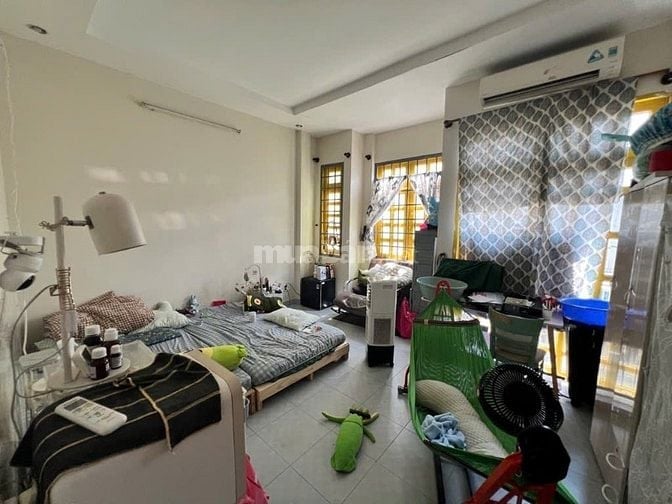 Nhà đẹp Bình Thạnh giáp Phú Nhuận, 82m2, ngang gần 5m, 2 tầng, ôtô sát