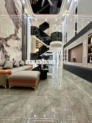 Nhà Mới Xây Đẹp DT 250m2 1Trệt 1Lửng 3Lầu 4Pn 6Wc Vỉa Hè Full Nội Thất