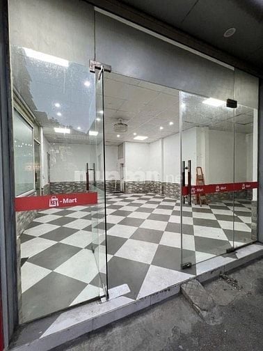 Chính chủ Cho thuê cửa hàng gần ngã tư Nguyễn Trãi khuất duy tiến,60m2