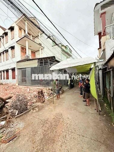 CẦN TIỀN XOAY SỞ HẠ GIÁ BÁN GẤP LÔ ĐẤT RẺ NHẤT KHU VỰC