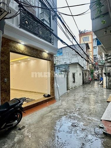 Bán nhà ngõ phố Trần Quốc Vượng Cầu Giấy Hà Nội 6,5 tầng thang máy 