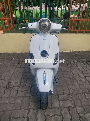 Vespa 125IE phun xăng điện tử xả rẻ