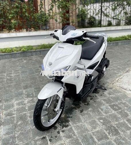 Cần bán air blade 2017 zin  có cccd chủ xe