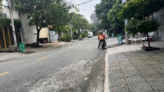 Măt tiền nội bộ đường DC9 DT 5x20m ~ 100m2 , nhá nát