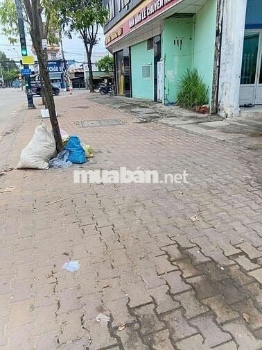 Cho thuê mặt bằng ngã 4 An Sơn