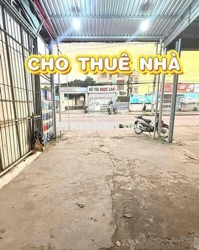 Cần cho thuê nhà mặt tiền CMT 8 giá 7triệu
