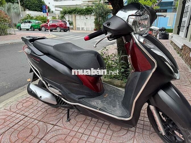 Lead 125 màu Đỏ Den Nhám