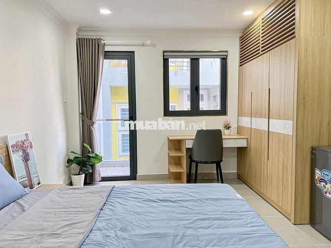 Căn hộ mini full NT ban công  _ gần CV Lê Thị Riêng Q10
