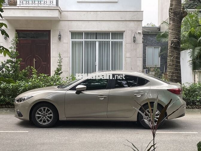 Mazda 3 2016 1.5 AT - 86000 km