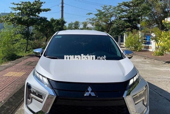 Mitsubishi Xpander 2024 Premium màu trắng