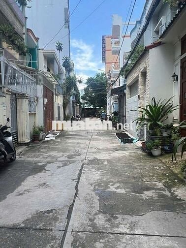 TÂN PHÚ
HẺM NHỰA 8M OTO THẲNG MỘT TRỤC 3 TẦNG BTCT 77M² NHỈNH 8 TỶ