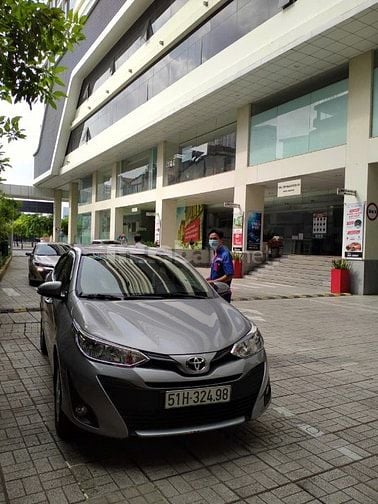 CHÍNH CHỦ BÁN XE TOYOTA VIOS ĐỜI 2020 MÀU XÁM BẠC XEM XE TẠI QUẬN 1
