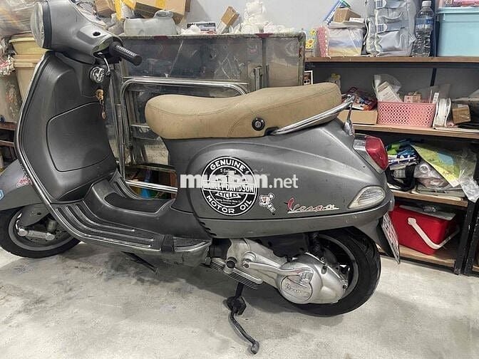 Piaggio Vespa LX150 2007 Xám