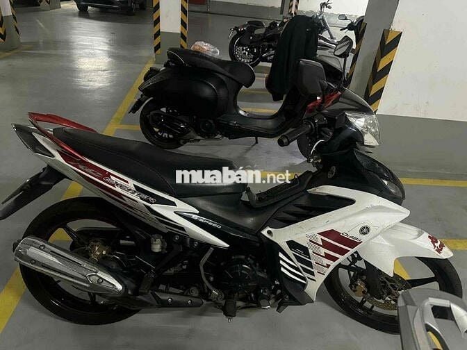 Yamaha Exciter Trắng đen Thể thao