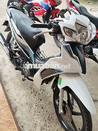 Honda Wave Blade 2017 Trắng đen mới tinh chất