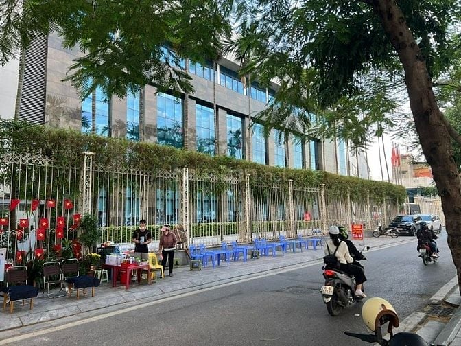 Binhbds cho thuê nhà mặt Hồ Tây mặt tiền 15m