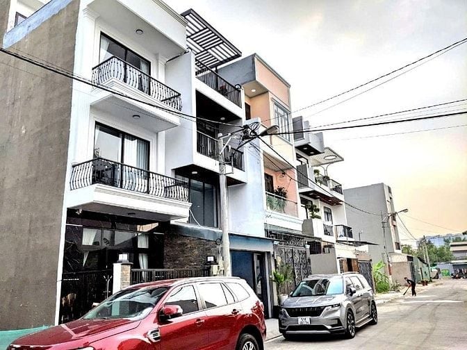 Bán nền nhà 60m2 đường Bưng Ông Thoàn 5 tỷ