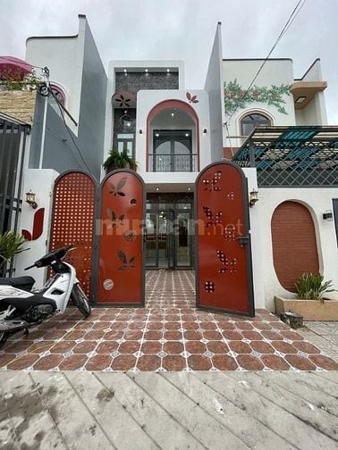 CÔ EM GỬI BÁN NHÀ Ở ĐƯỜNG ĐOÀN NGUYỄN TUẤN, BÌNH CHÁNH GIÁ 1TỶ010TR