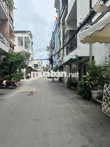 Nhà ngay tt quận 7 sát KdC him lam. lote mart nguyễn thị thập