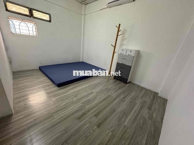 Cho thuê nhà nguyên căn mặt tiền Hồ Văn Huê 2pn 2wc chỉ 17tr2