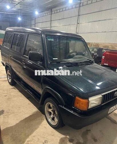 Bán Xe Toyota Zace 7 chỗ màu Xanh đen