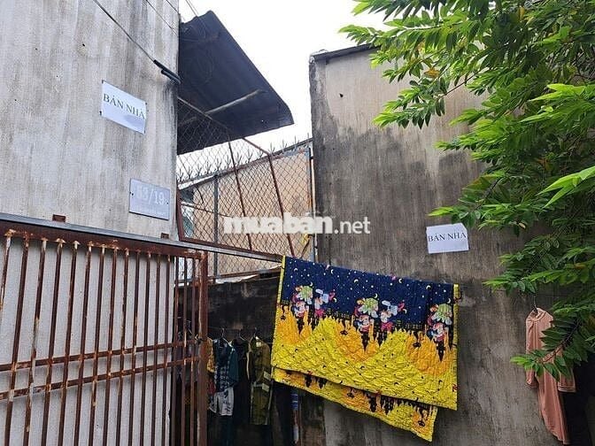 Bán nhà cấp 4,ngang 6m. Hẻm ô tô