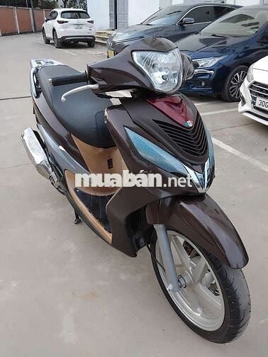 xe giống xe Sh dành cho dân chơi.còn mới toanh