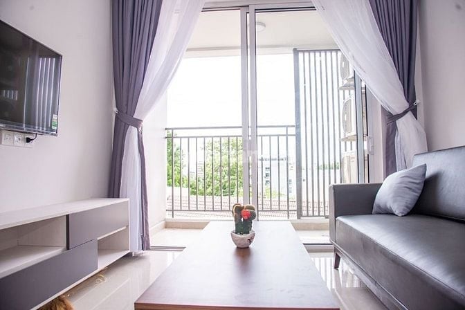 Cho thuê căn hộ 590 CMT8, Quận 3, 76m2, 2PN, 10tr