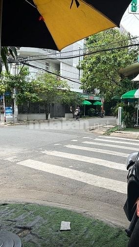 CĂN GÓC 3MTKD 8x20m 4Tầng 12pn TIỆN KHAI THÁC DÒNG TIỀN