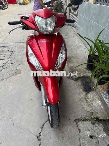 Vision 2015 xe đẹp máy zin êm đúng chủ chỉ 16tr