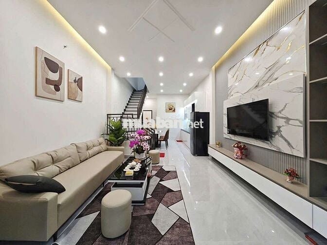 Bán nhà 2 tầng 2 mê 
🔥full nội thất kiệt 586 điện biên phủ -