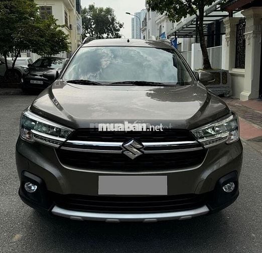Suzuki XL7 2023 số tự động màu nâu xám