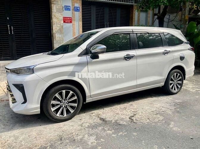 Bán xe Toyota AVANZA số tự động SX 2022 90%new